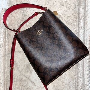 Coach Town Bucket Bag❤️🤎